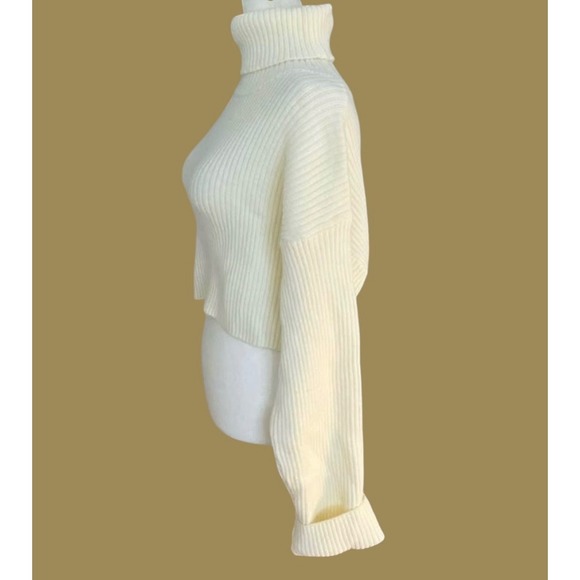 Ivory Turtleneck Cropped Sweater Ribbed Knit Long Sleeve Small - Picture 2 of 3